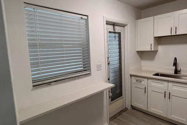 1280 NW 43RD AVE 302