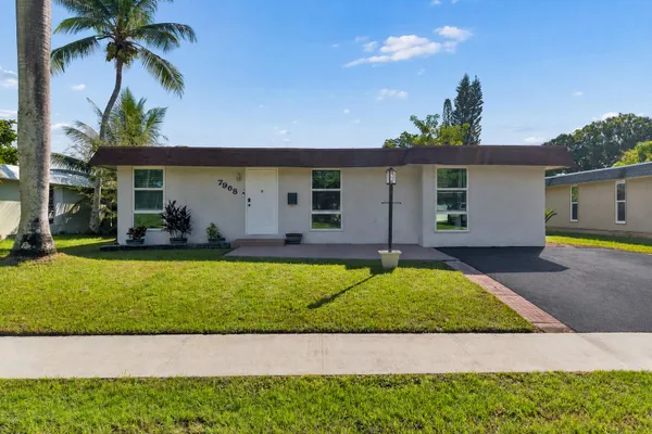 7908 NW 73RD TER