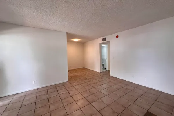 645 SW 20TH CT 0020