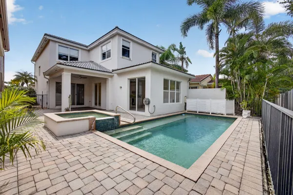 207 ISLE VERDE WAY
