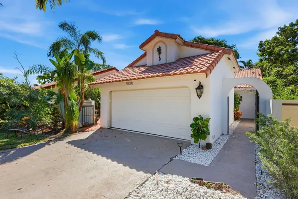 2230 NW 14TH ST