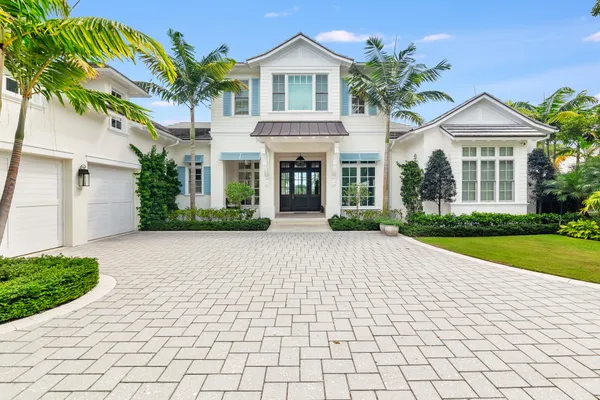 1263 LAKE HOUSE DR
