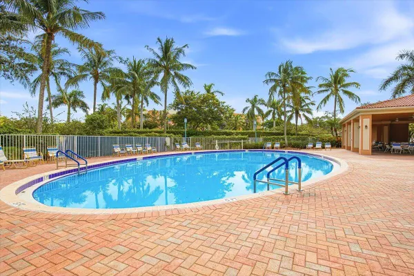 7715 YARDLEY DR 313