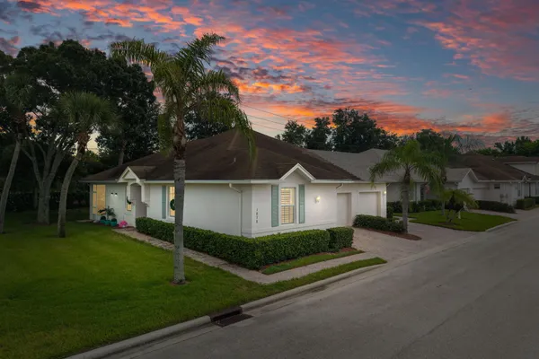 1838 OAK GROVE CT