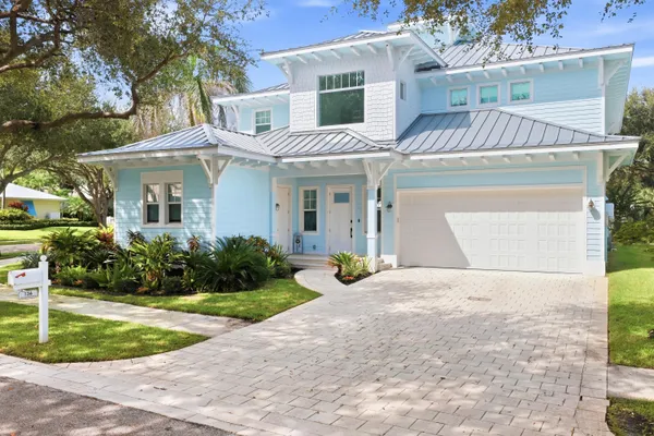 136 INTRACOASTAL CIR