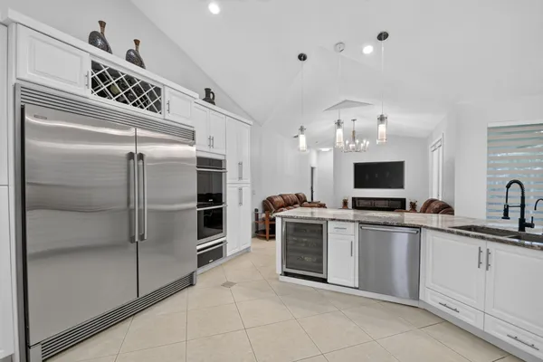 2676 YARMOUTH DR