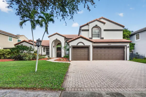 10257 BERMUDA DR