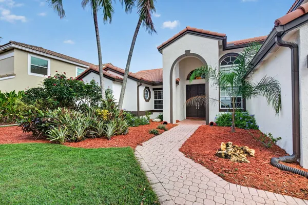 10257 BERMUDA DR