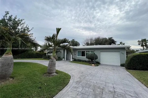 330 CASCADE LN