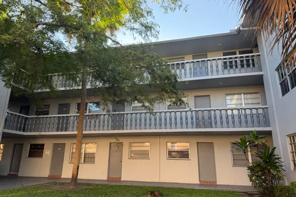 900 TALLWOOD AVE 107