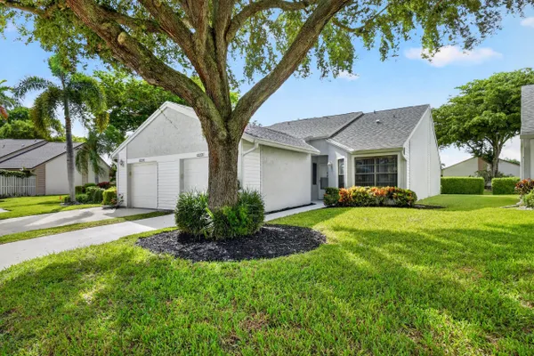12227 COUNTRY GREENS BLVD