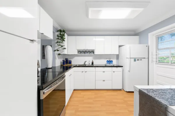 2500 SW 81ST AVE 302