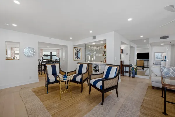 19800 SANDPOINTE BAY DR 807