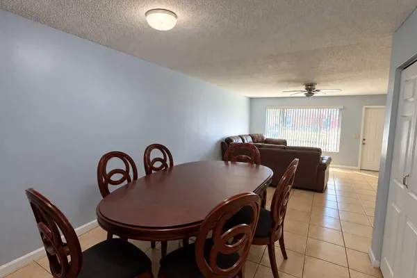 4750 ORLEANS CT C