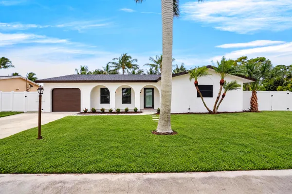 1798 SW 10TH ST