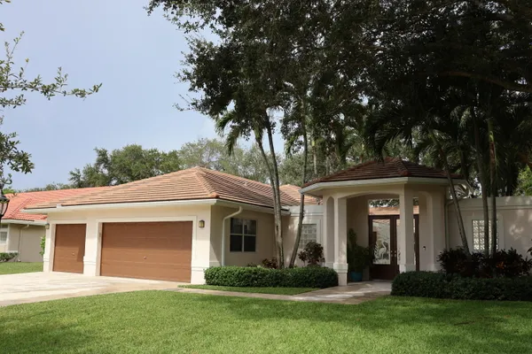 5705 NW 100TH TER