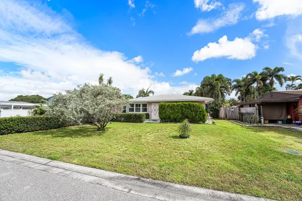 418 VIRGINIA DR