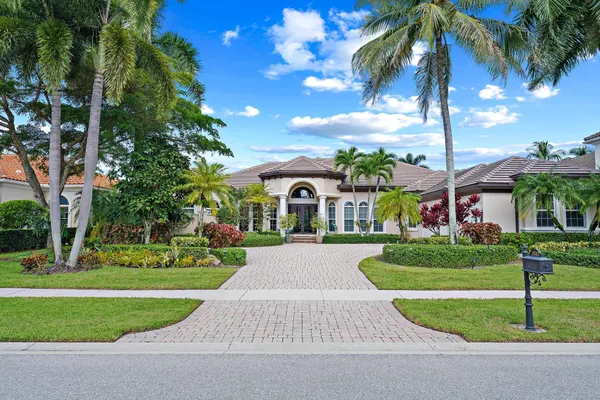 7517 HAWKS LANDING DR