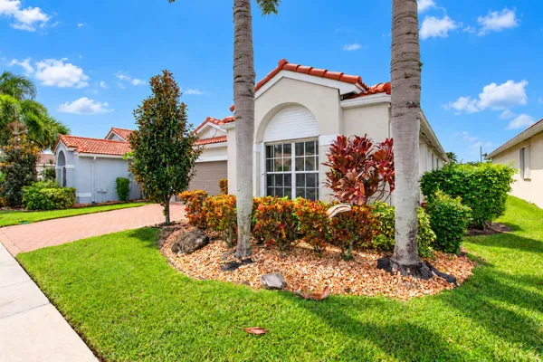 10410 UTOPIA CIR