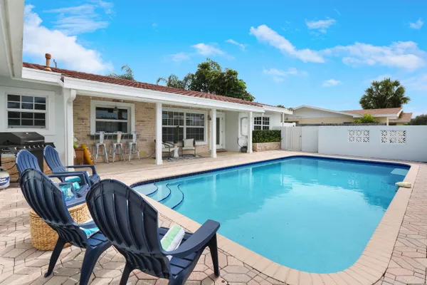 425 MARLIN RD