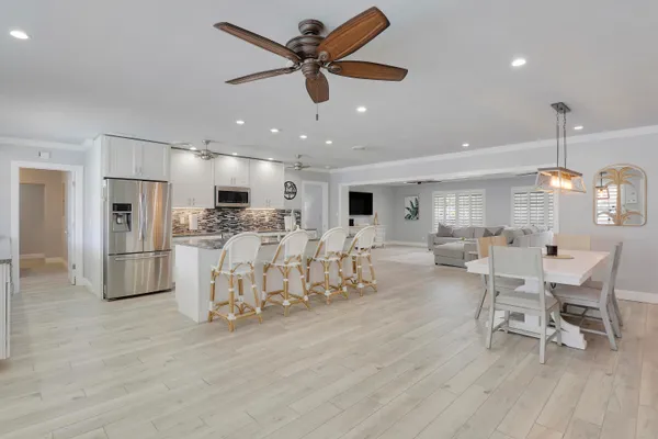 425 MARLIN RD