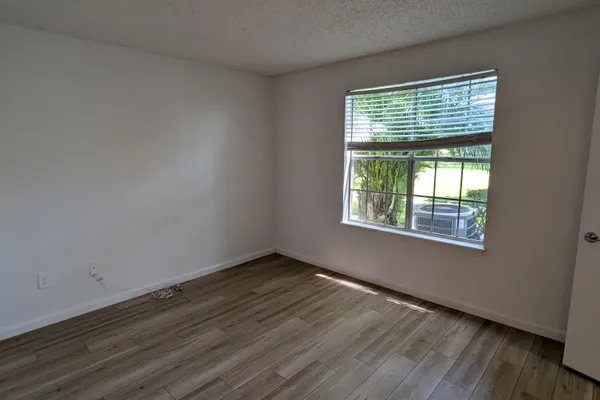 1365 CRYSTAL WAY M