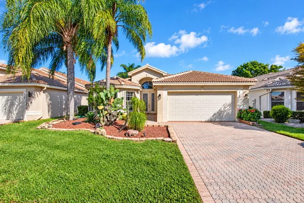 8161 LA JOLLA VISTA LN