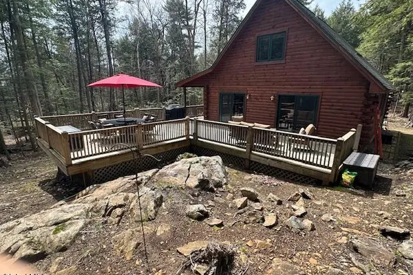 75 PIONEER VILLAGE RD