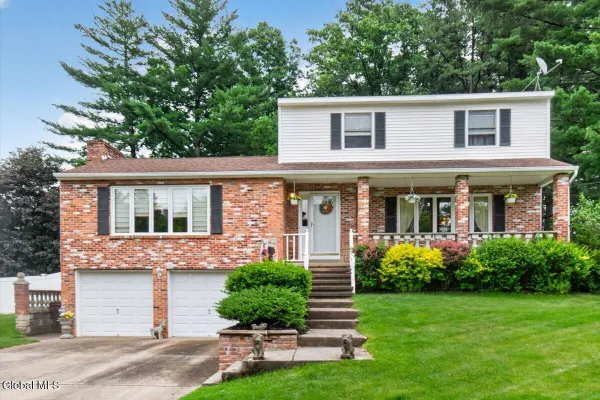 39 BAKER DR