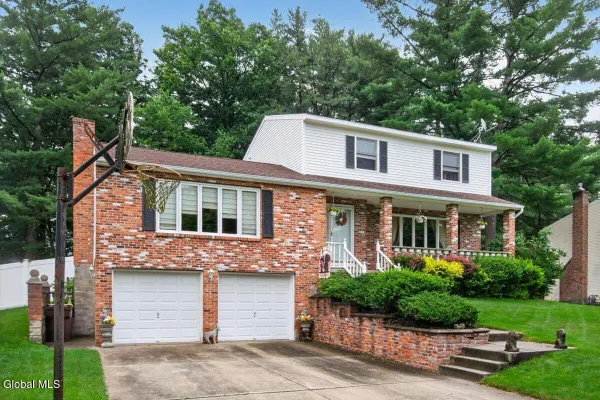 39 BAKER DR