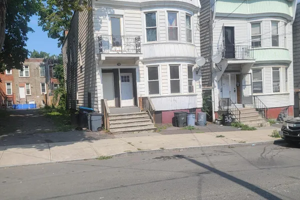 385 ORANGE ST