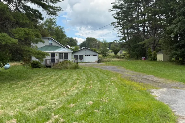 5886 LAKE RD