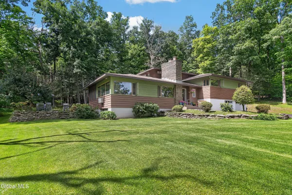 303 TERRACE RD