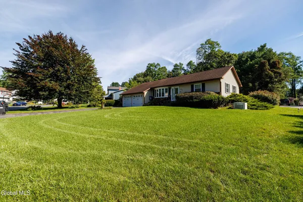 127 SYLVIA LN