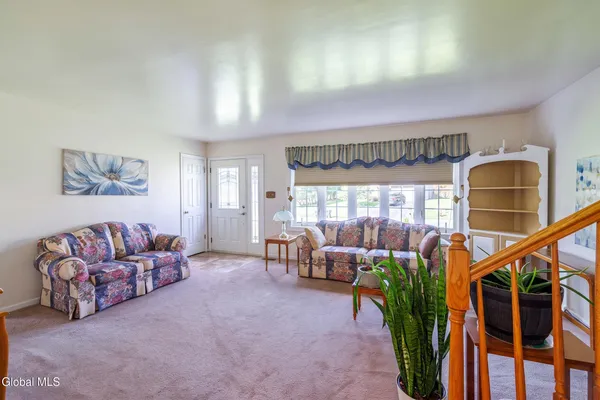127 SYLVIA LN