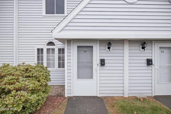 222 S TEN BROECK ST 34