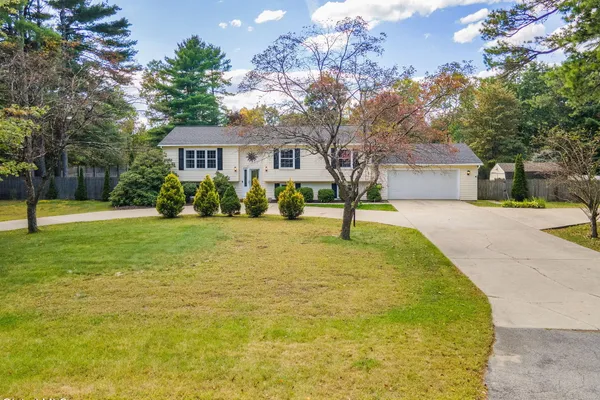 6 CORIANDER DR