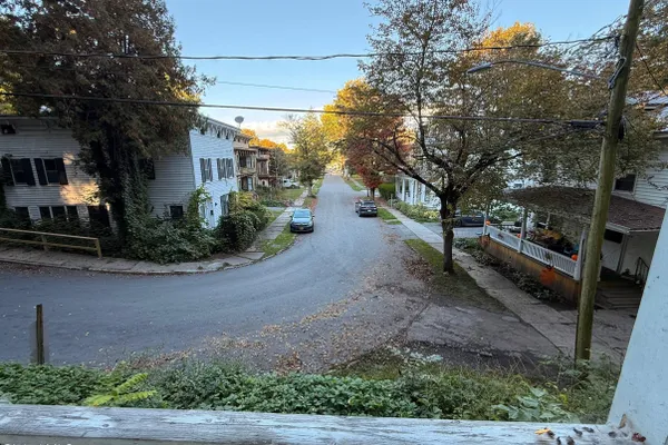 77 MOHAWK ST