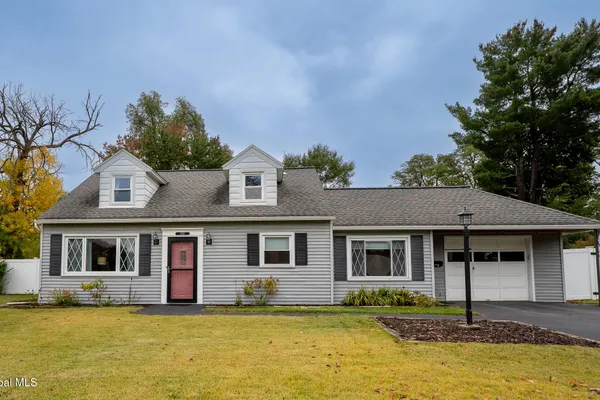 1026 WAYNE RD