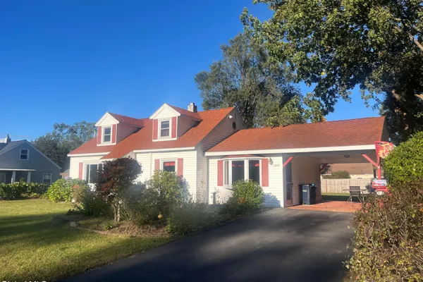 1012 ALHEIM DR