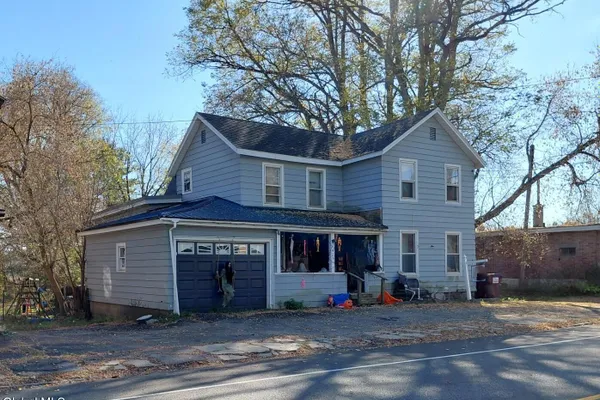 425 S MAIN ST