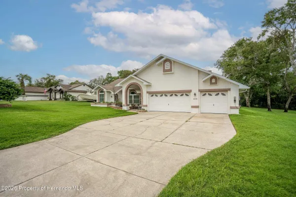 1005 DRUID RD