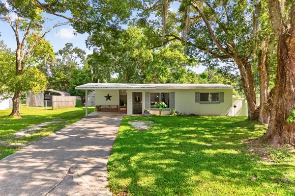 210 PEAK DR