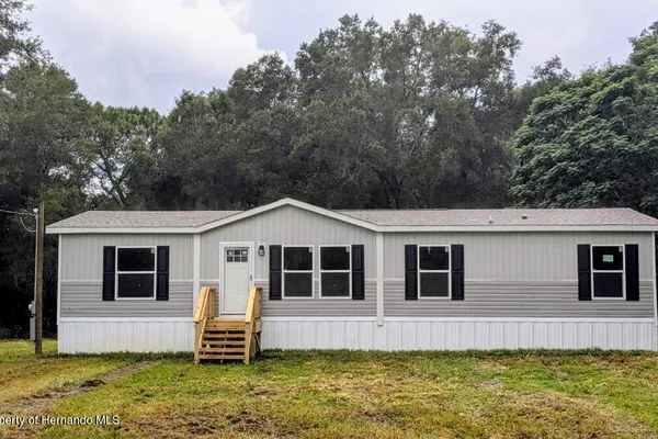 7704 GORDON LOOP
