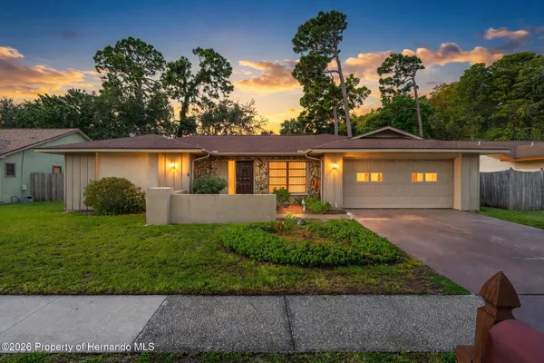 2220 COLONIAL BLVD
