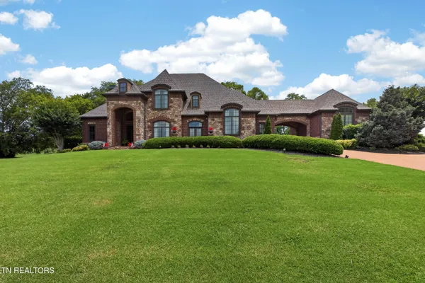 3642 EDGEWATER WAY