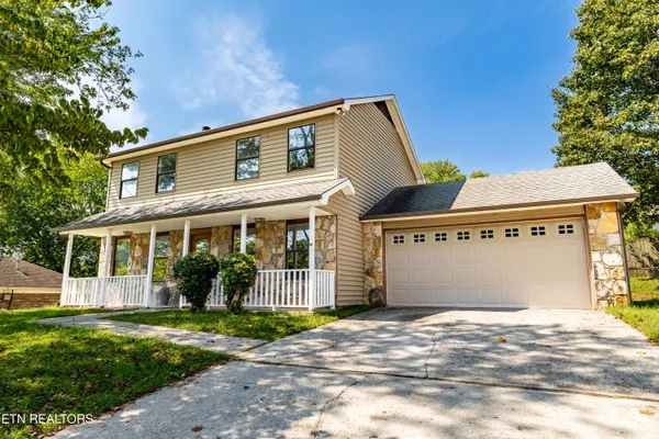 805 BLACK ROCK CIR