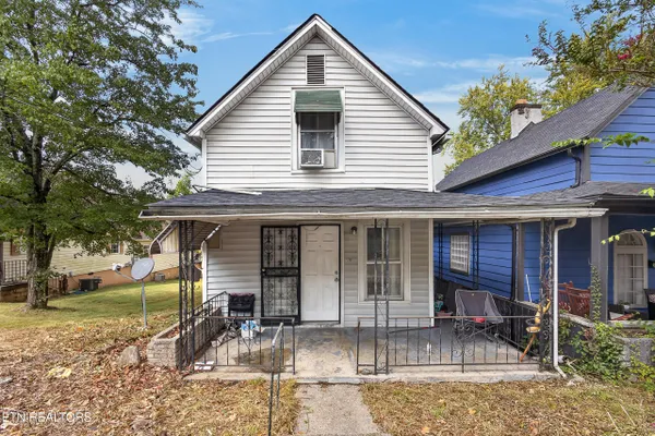 221 CANSLER AVE