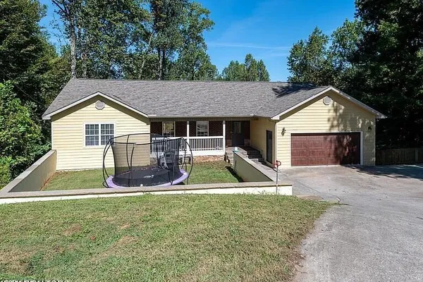 2314 MYERS CIR