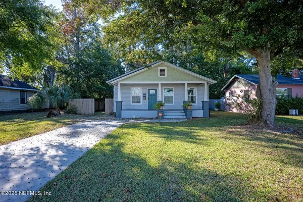 2818 WHITE AVE